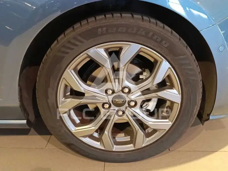 2025 Ford FOCUS