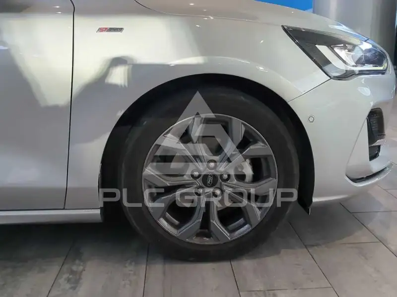 2025 Ford FOCUS