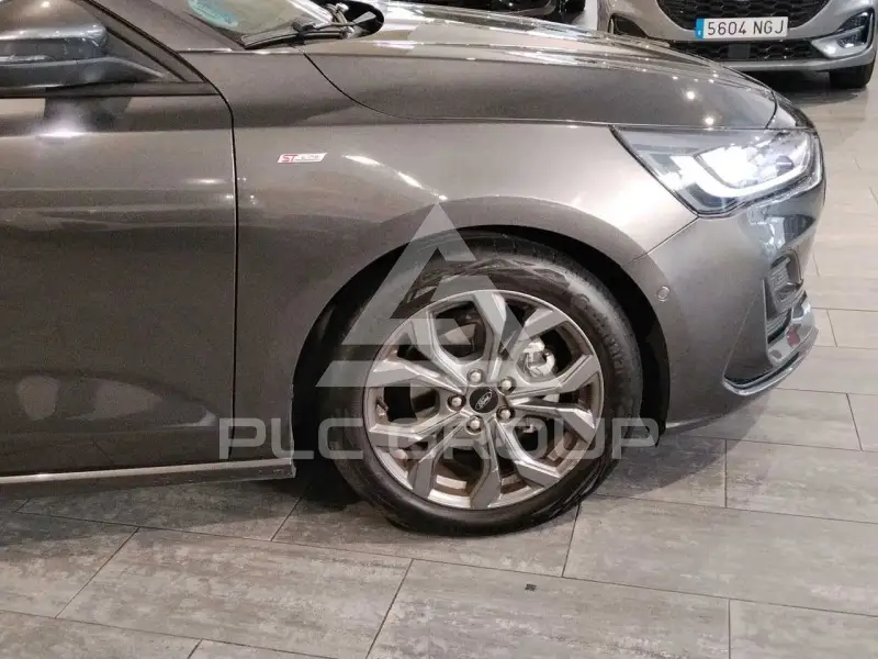2025 Ford FOCUS