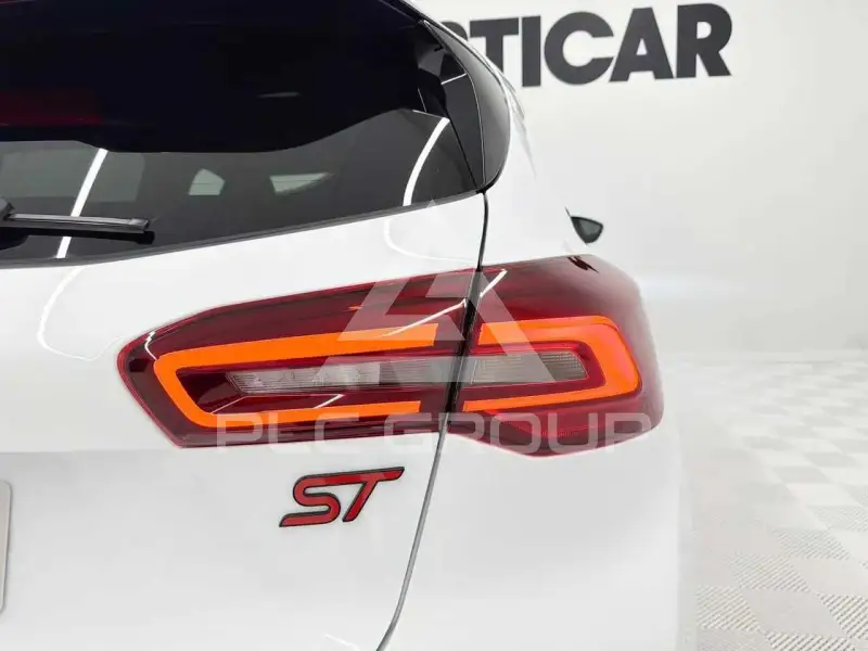 2025 Ford FOCUS