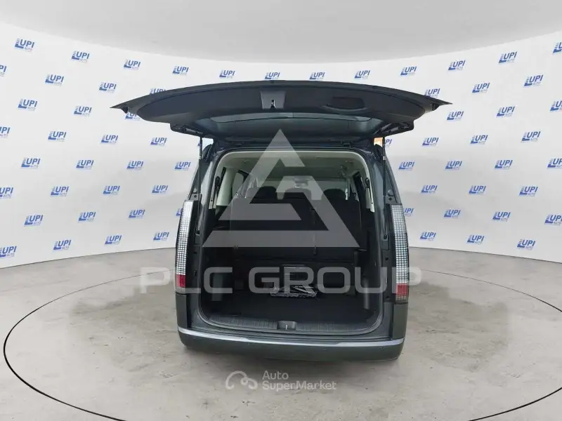 2025 Hyundai Staria