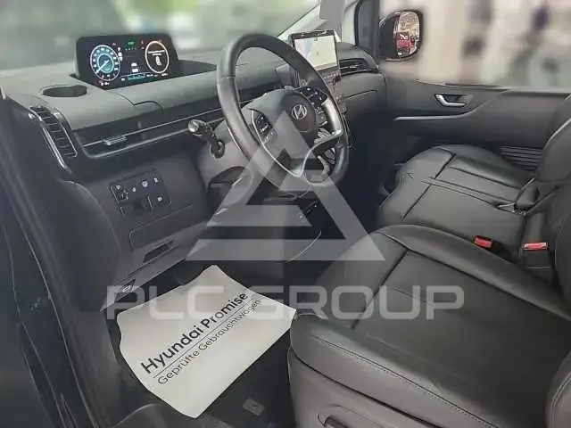 2025 Hyundai Staria