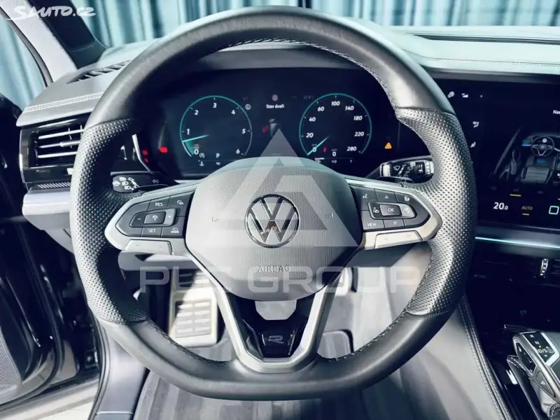 2025 Volkswagen Touareg