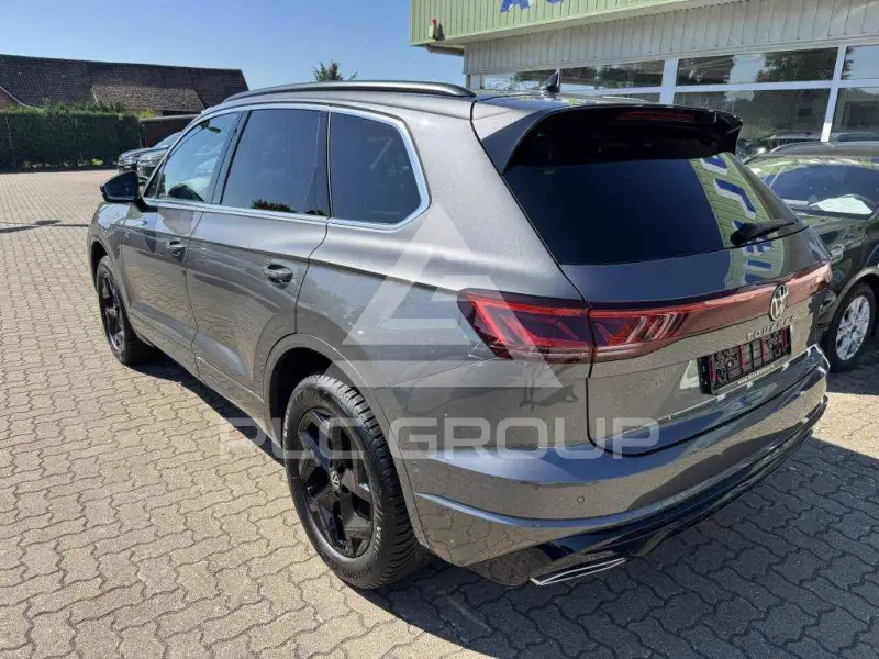 2025 Volkswagen Touareg