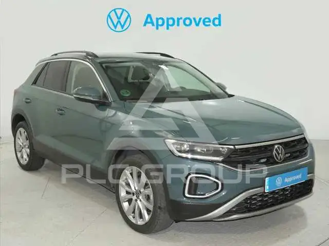 2025 Volkswagen T-Roc