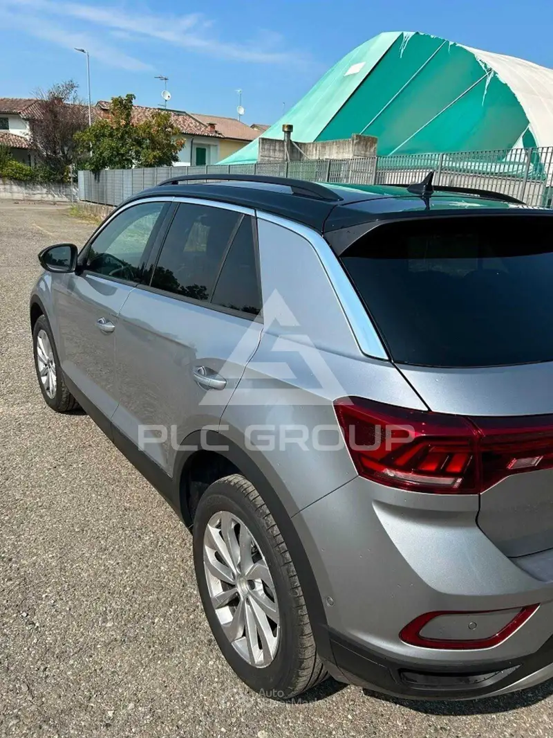 2025 Volkswagen T-Roc