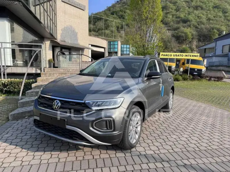 2025 Volkswagen T-Roc