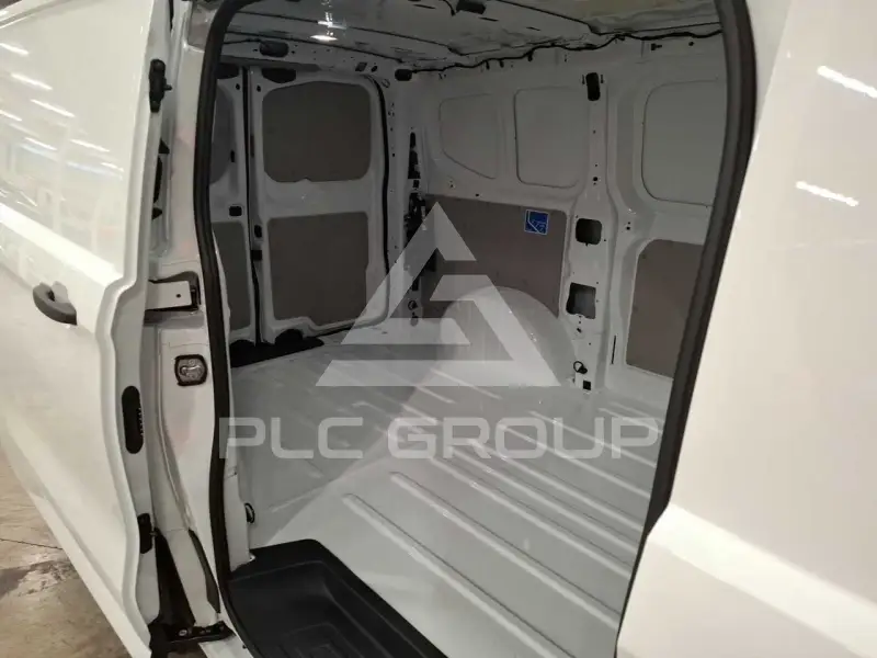 2025 Volkswagen Transporter