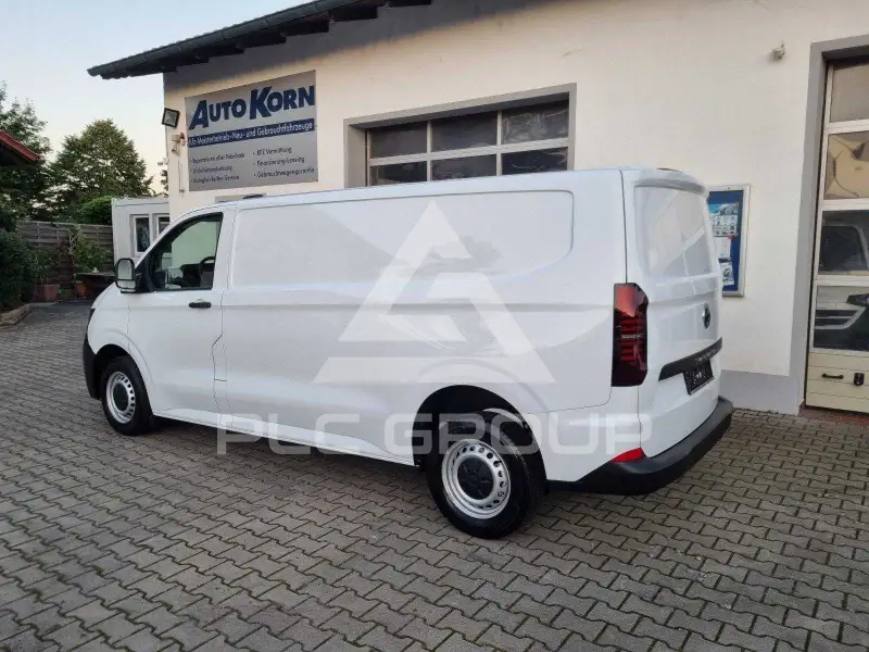 2025 Volkswagen Transporter
