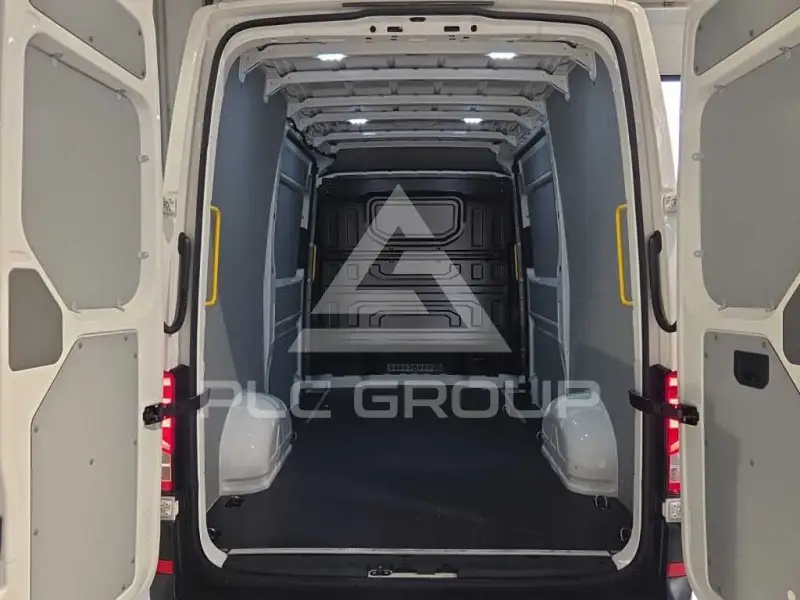 2025 Volkswagen Transporter