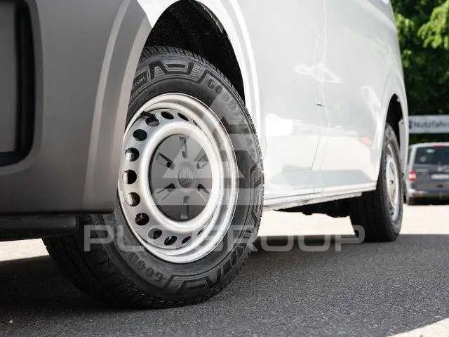 2025 Volkswagen Transporter