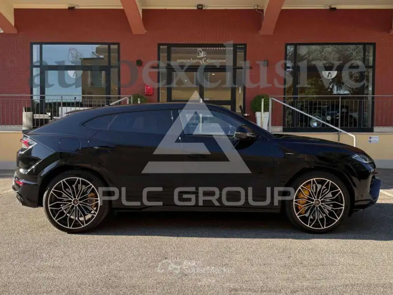 2025 Lamborghini Urus