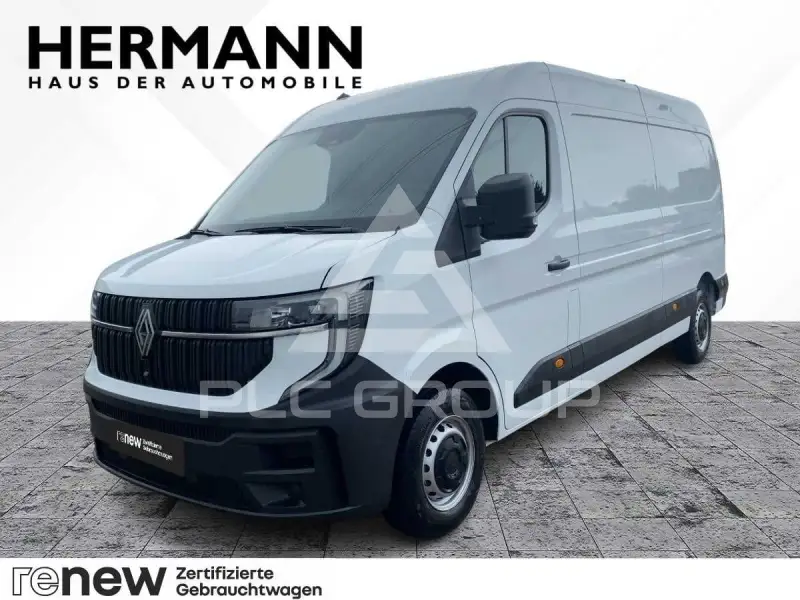 2025 Renault Master