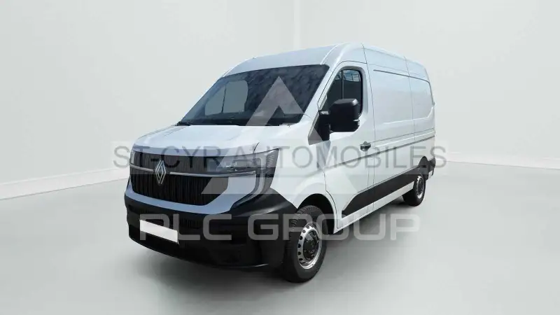 2025 Renault Master