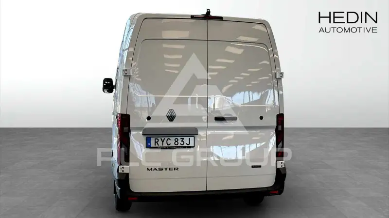 2025 Renault Master