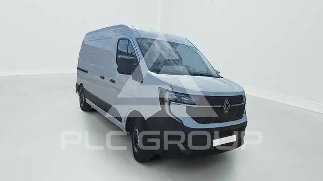 2025 Renault Master