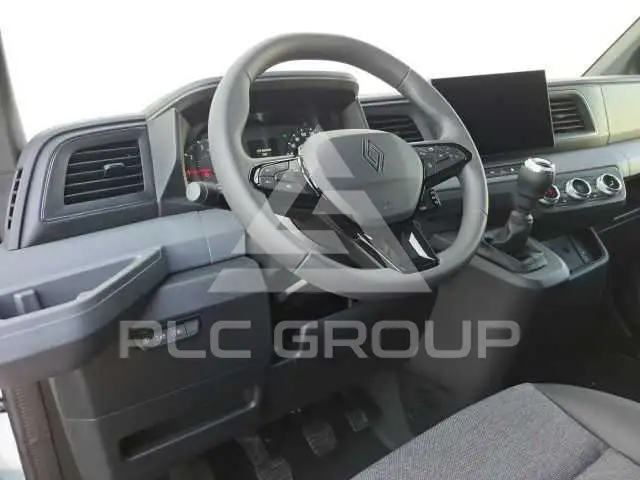 2025 Renault Master