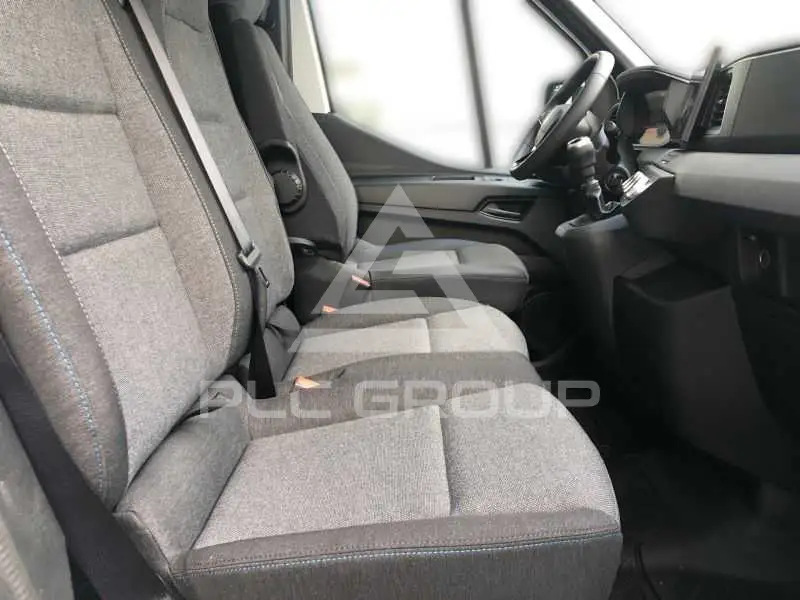 2025 Renault Master