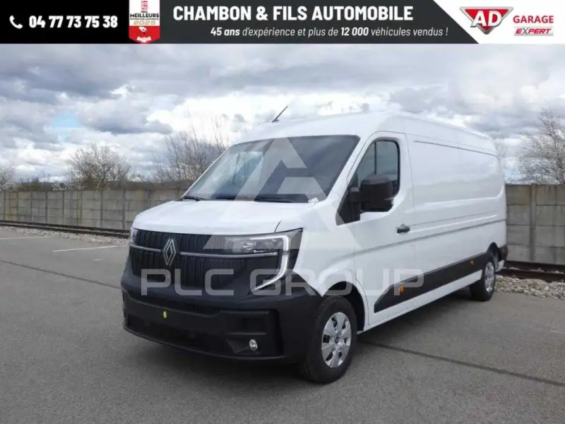 2025 Renault Master
