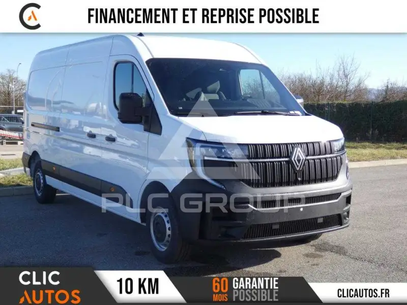 2025 Renault Master
