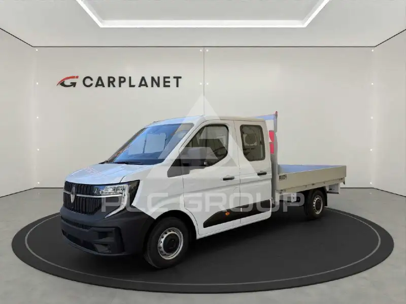 2025 Renault Master