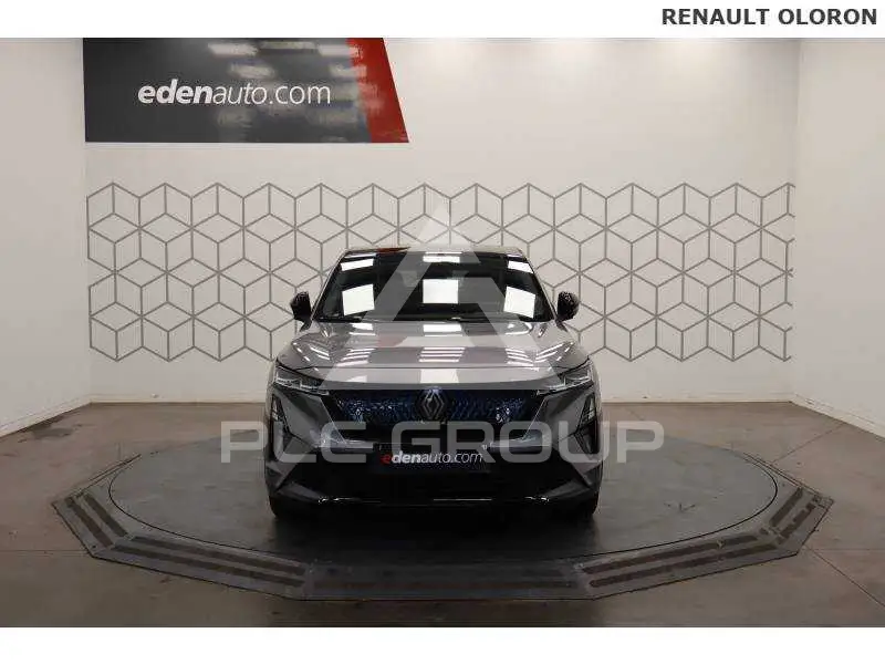 2025 Renault 