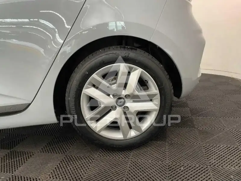 2025 Renault Clio