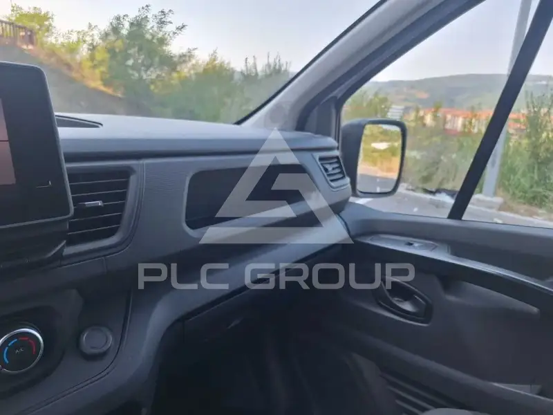 2025 Renault Trafic