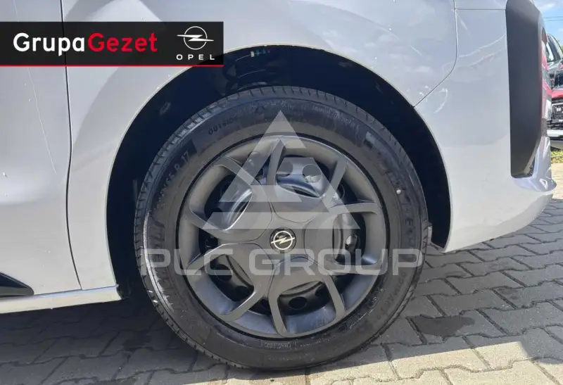 2025 Opel ZAFIRA
