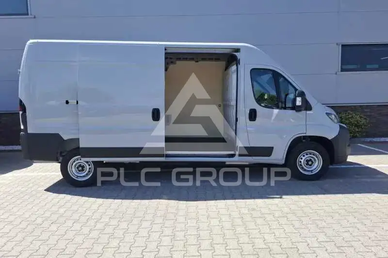 2025 Opel Movano