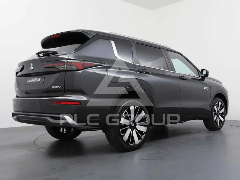 2026 Mitsubishi OUTLANDER