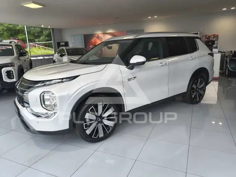 2026 Mitsubishi OUTLANDER