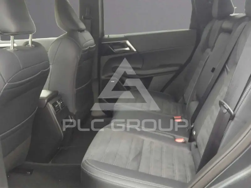 2026 Mitsubishi OUTLANDER