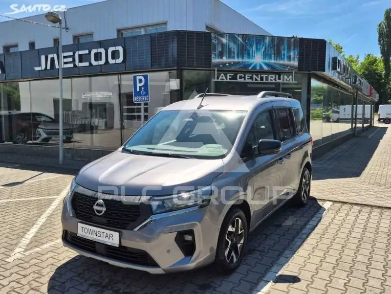 2026 Nissan TOWNSTAR