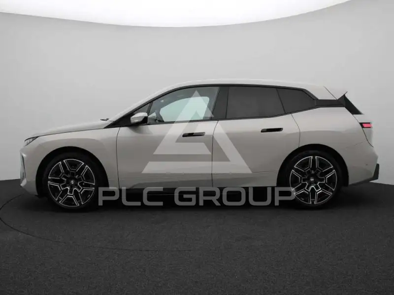 2026 BMW iX
