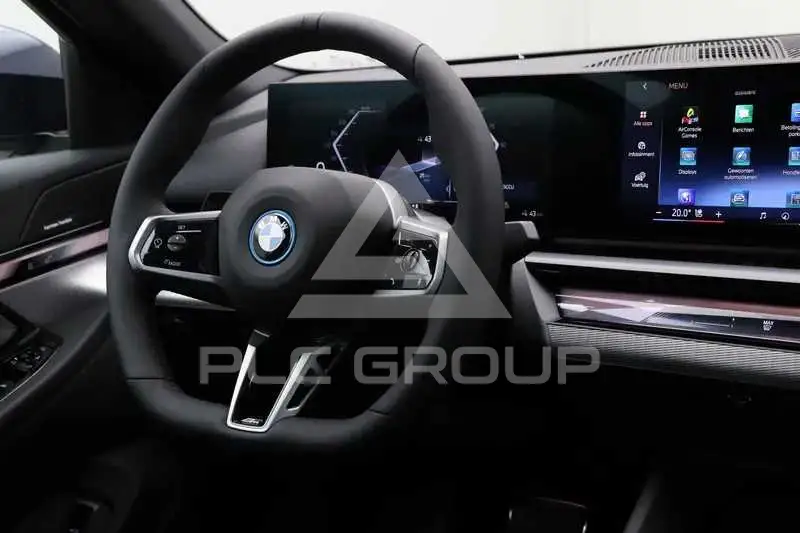 2026 BMW I5