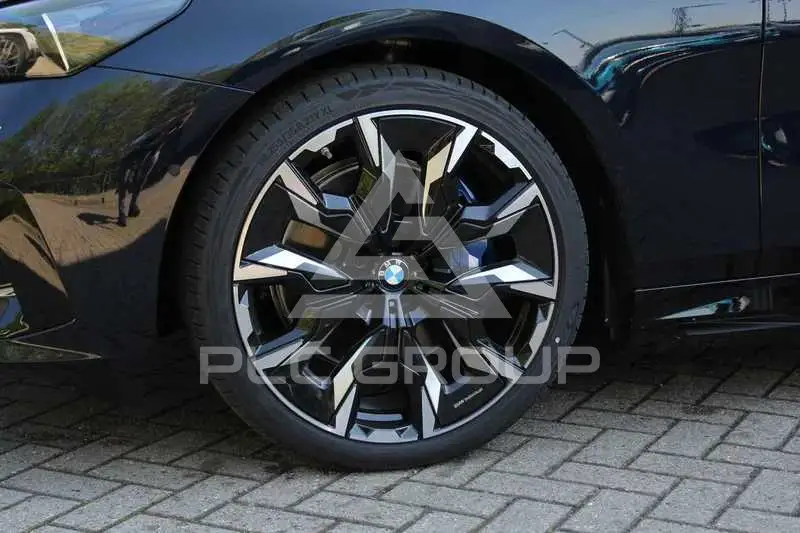 2026 BMW I5