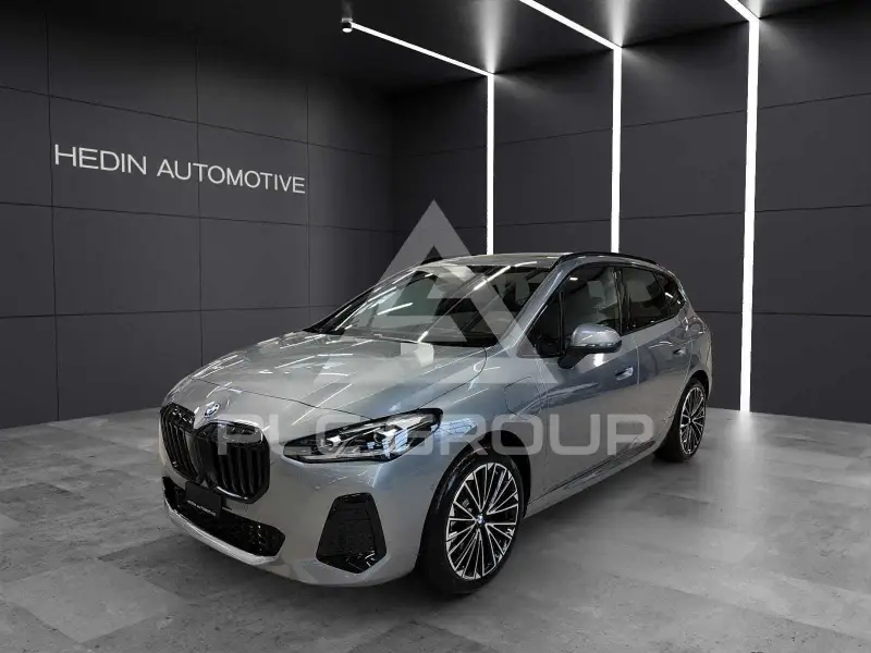 2026 BMW 218