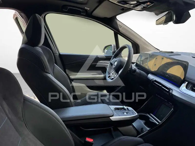 2026 BMW 218