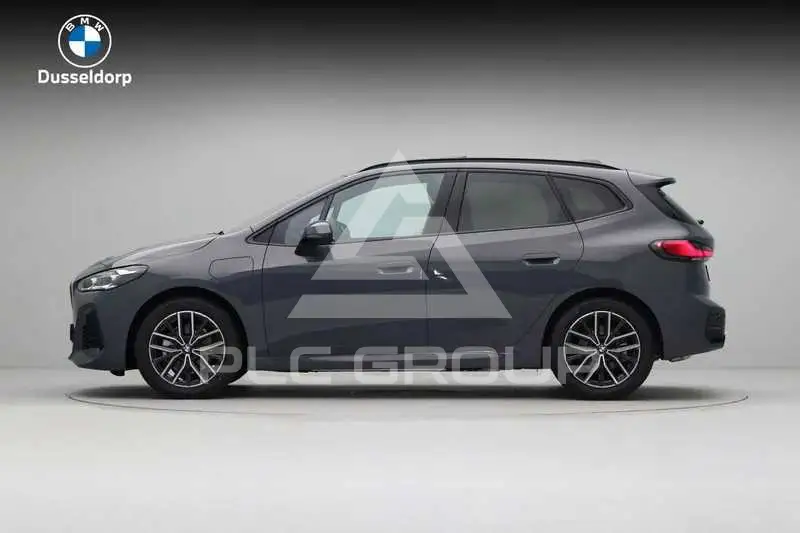 2026 BMW 218