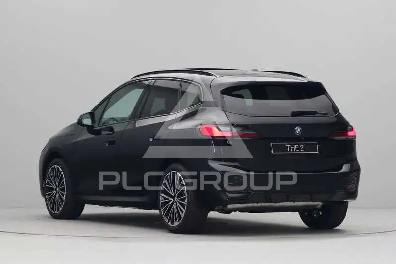 2026 BMW 218