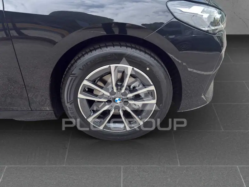 2026 BMW 218