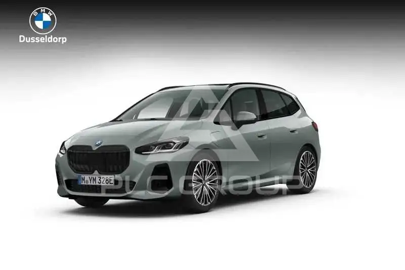 2026 BMW 218