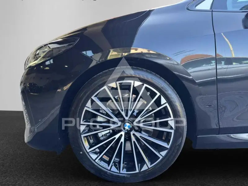 2026 BMW 218