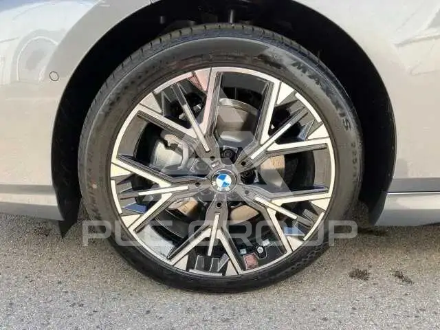 2026 BMW 218