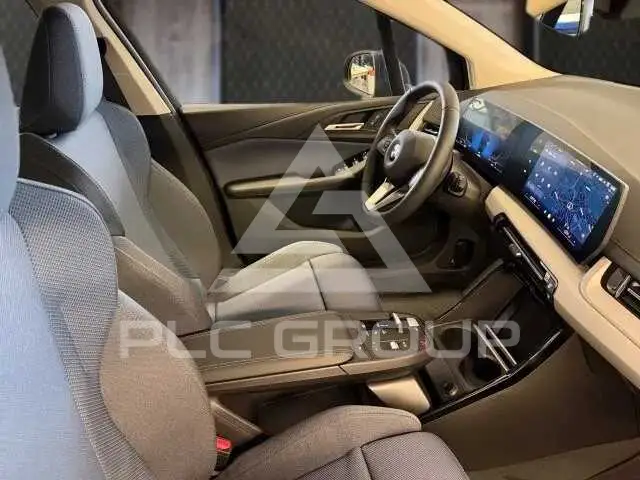 2026 BMW 218