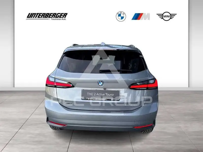 2026 BMW 218