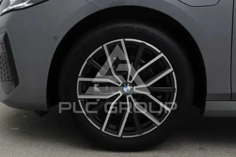 2026 BMW 218