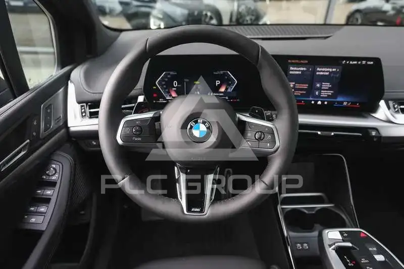 2026 BMW 218