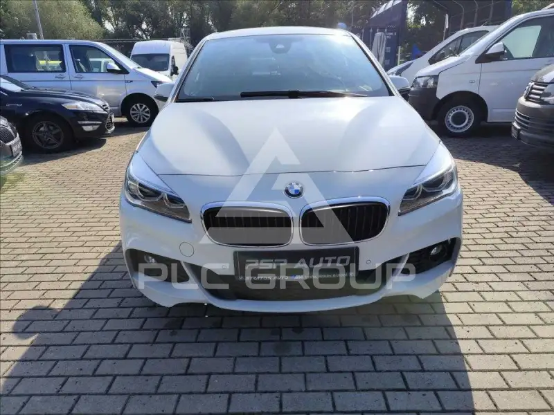 2026 BMW 218